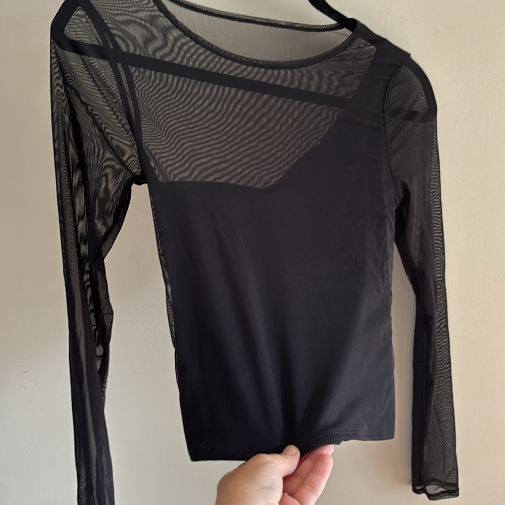 A&F • soft A&F collection- mesh one shoulder crop top